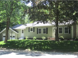 1288 Smyth Rd, Hooksett, NH 03106