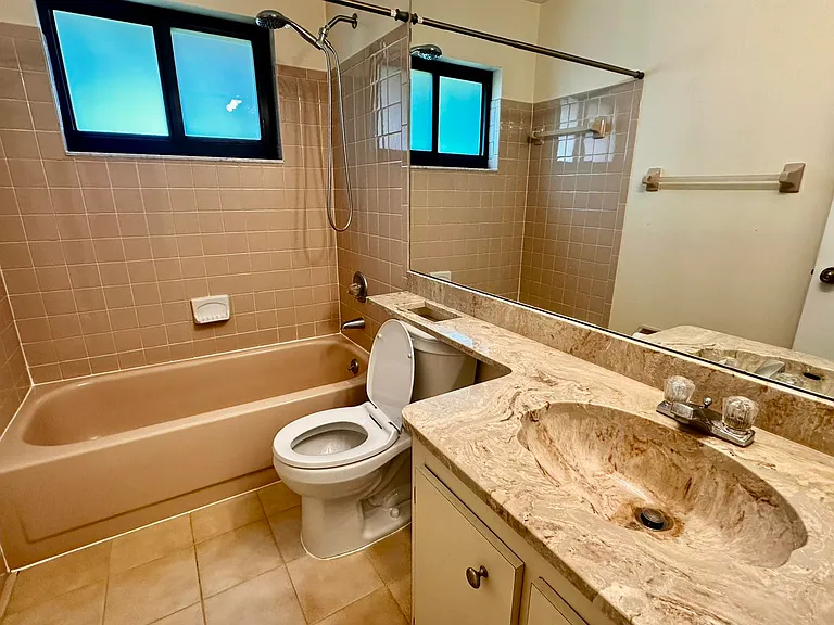 3752 Arelia Dr S — Photo 46