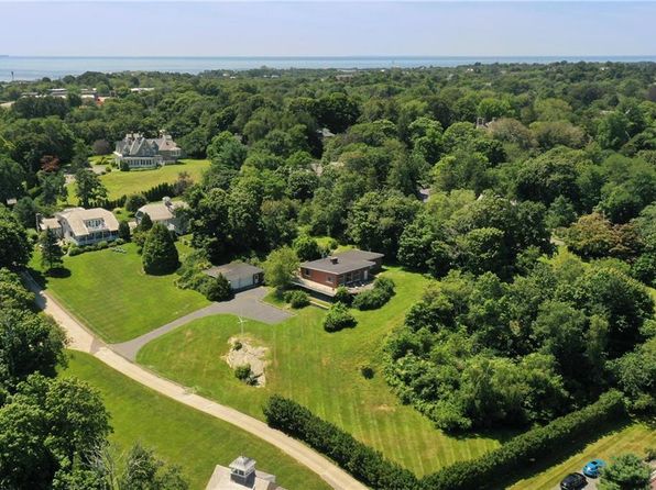 3 Harbor View Dr, Newport, RI 02840