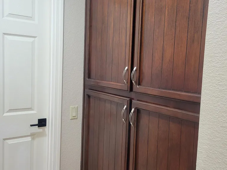 More cabinet
