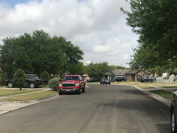 5th image of 4001 Pickwick Ln