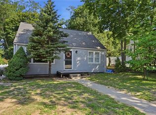 7 Dexter St, Coventry, RI 02816