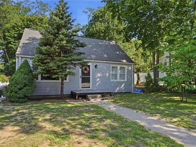 7 Dexter St, Coventry, RI, 02816