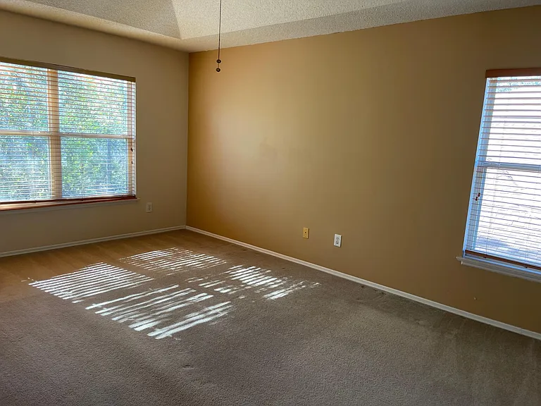 1746 Mandavilla Dr — Photo 12