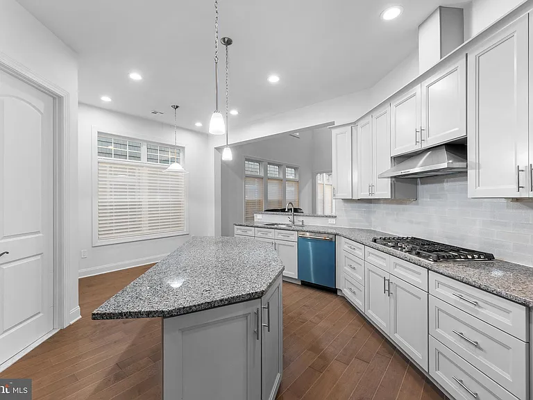 105 Samjan Cir — Photo 21