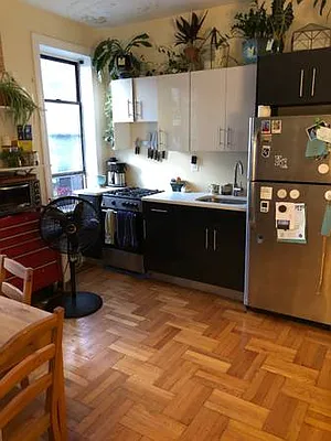 Rented by Premier Metro Realty Corp | media 13
