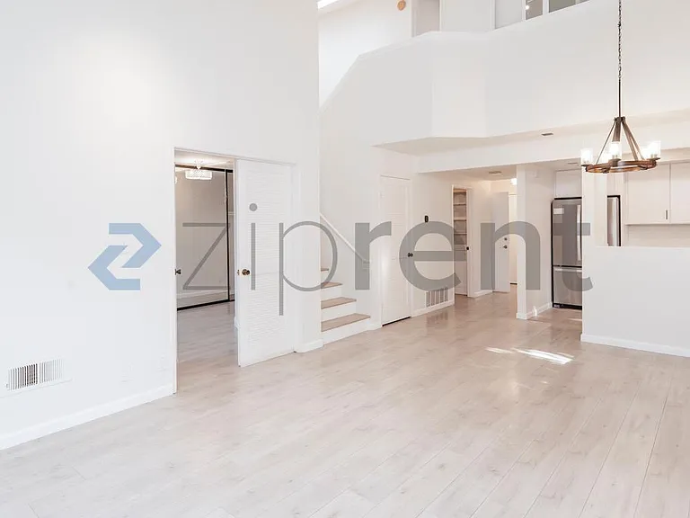 4762 Rio Rita Way — Photo 17