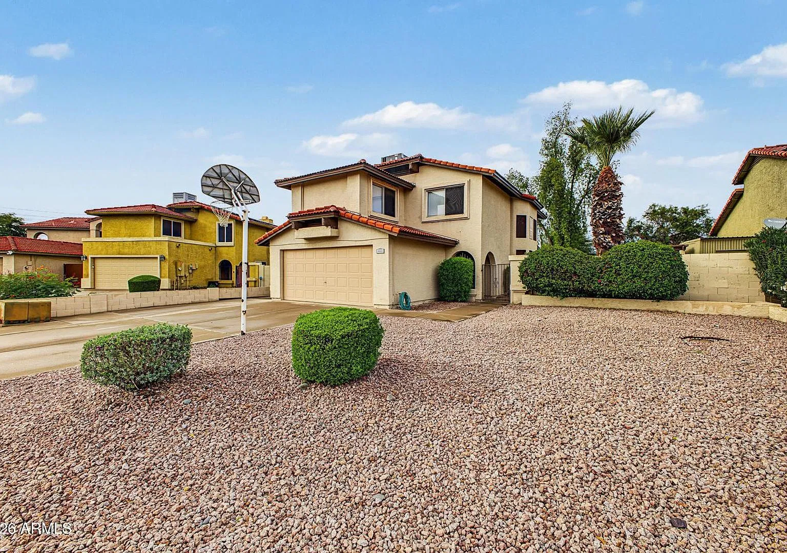Spacious 3 bed, 2.5 bath in Glendale. — Photo 1