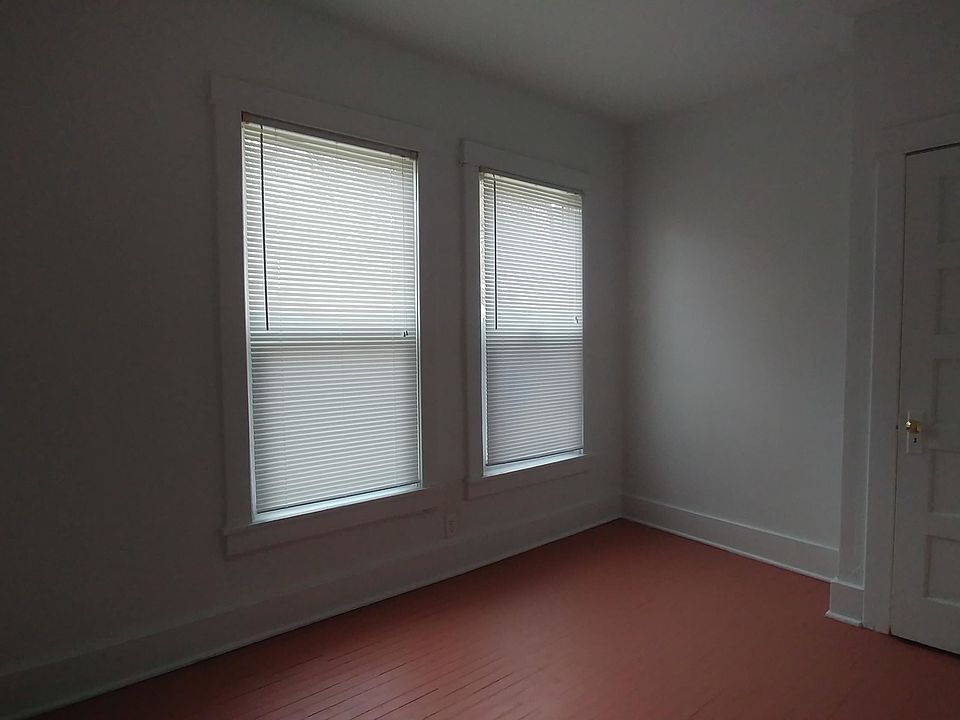 2nd image of 51 Wren St