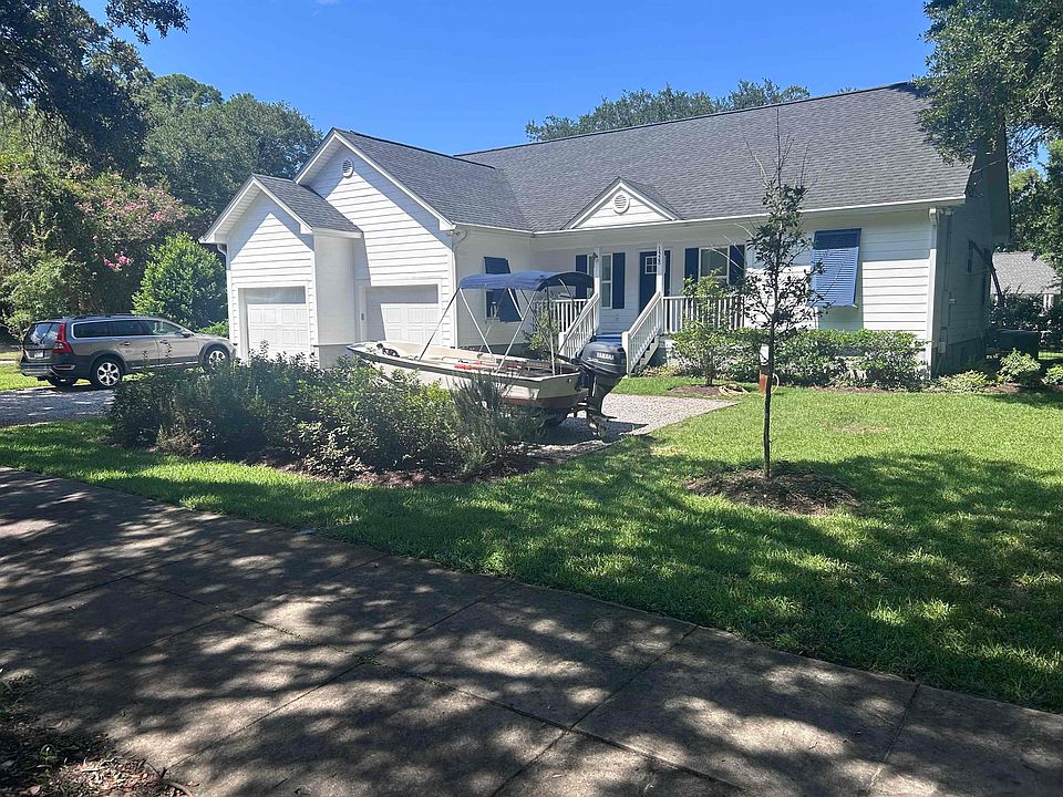 1st image of 1528 Winyah St.