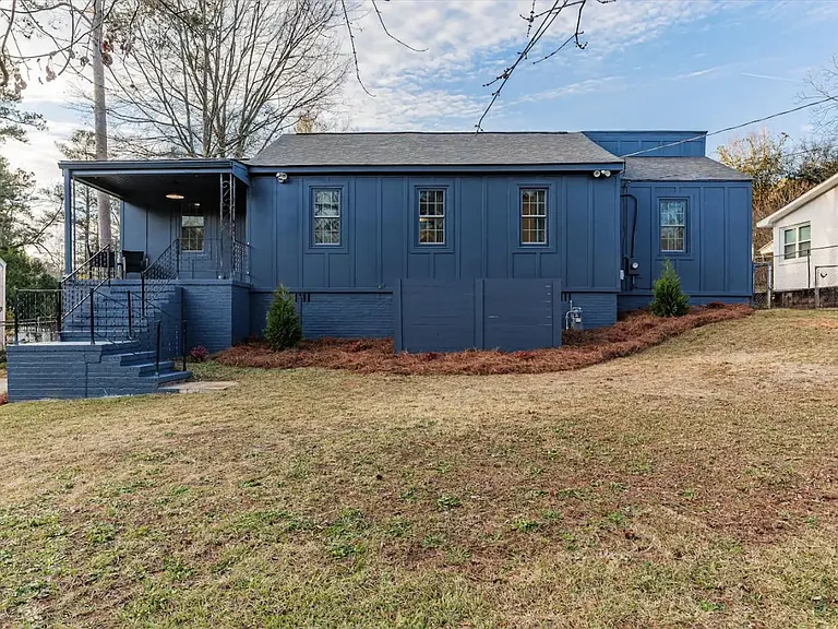 906 Bluebird Rd — Photo 4