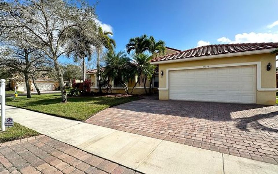 1st image of 19010 NW 10th St #1