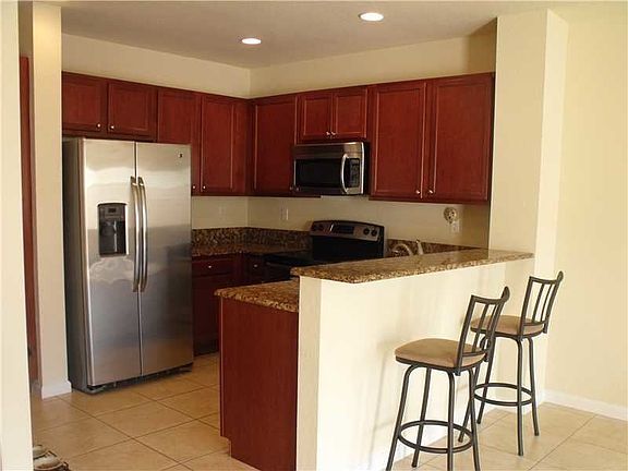 4th image of 291 Las Brisas Cir