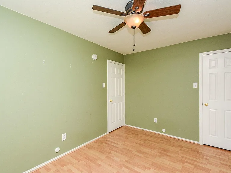 19715 Lindenfield Ct — Photo 23