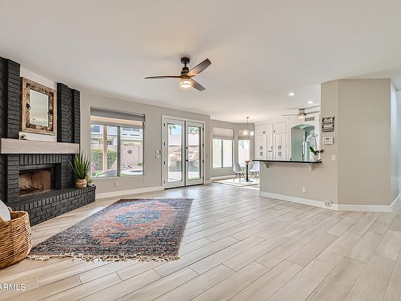 5th image of 13845 W Wilshire Drive