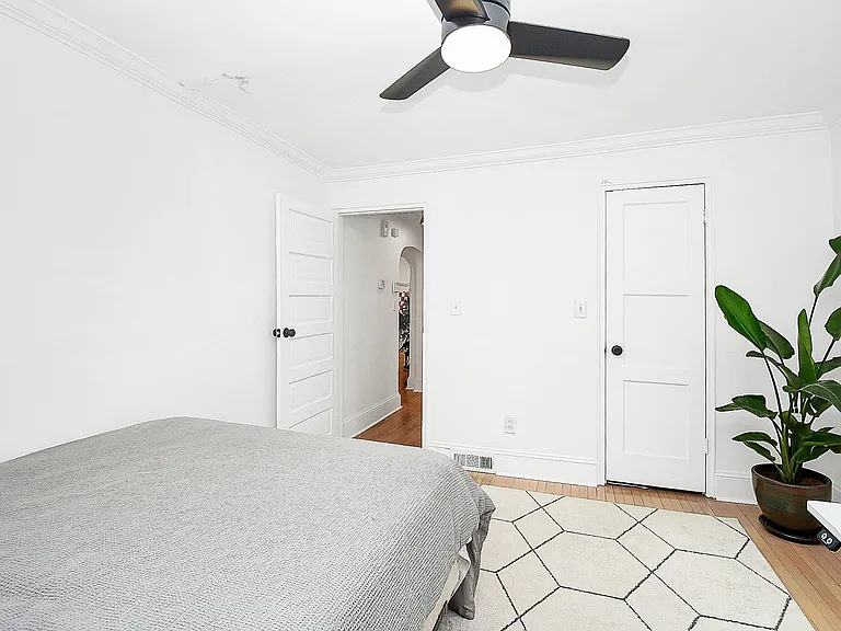 1824 Merriman Ave — Photo 11