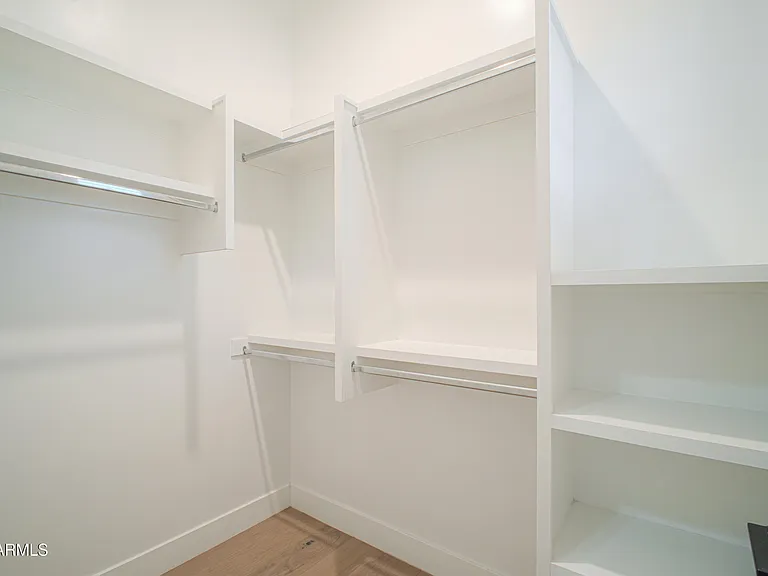 12424 E Victoria St — Photo 49