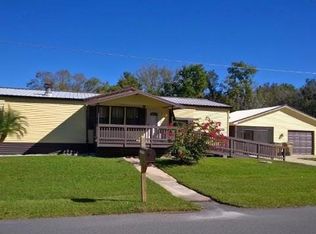 56226 Water Oak Rd, Astor, FL 32102