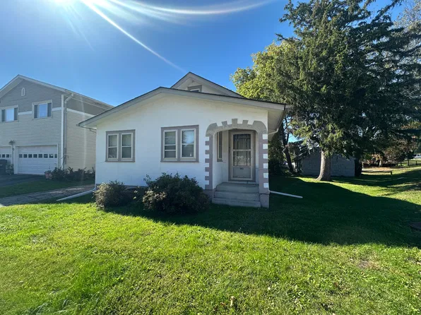 1902 30th St S, La Crosse, WI 54601