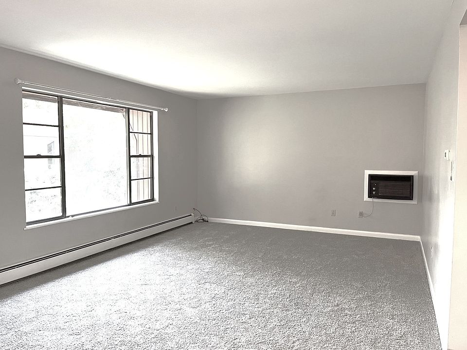 1st image of 1625 W Elizabeth St #1