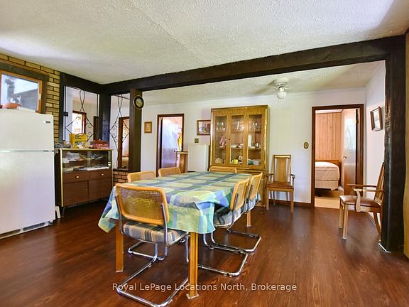 5th image of 20 Marilyn Ave N