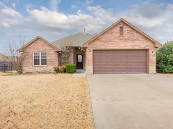 12204 Heathfield Ln, Oklahoma City, OK 73170