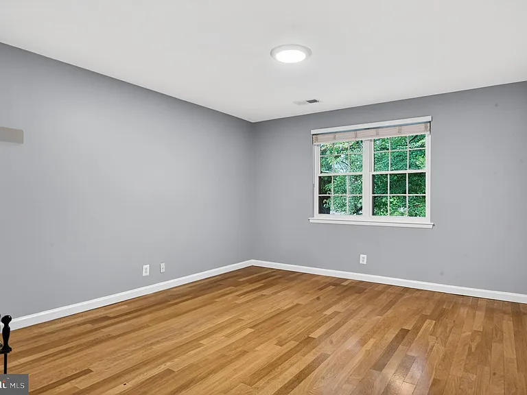 2812 S Wakefield St #D — Photo 12