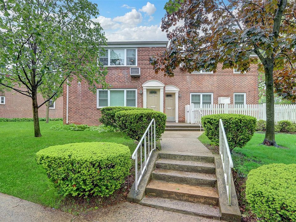 1st image of 22408 Kingsbury Avenue #B
