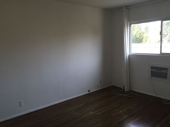 5th image of 607 Parkman Ave APT 5