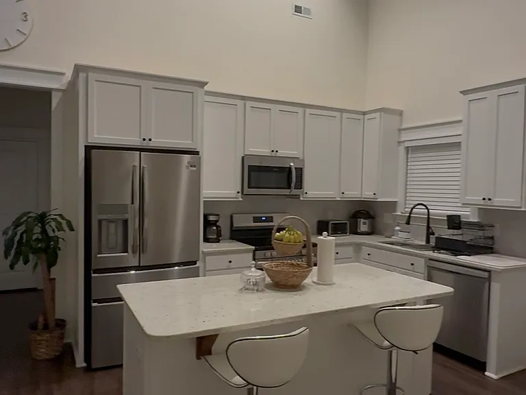 3025 Suzanne Dr — Photo 4