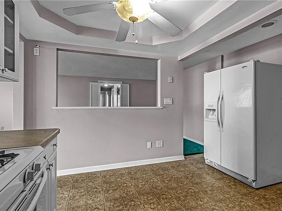 4th image of 75 Henel Ave APT 2