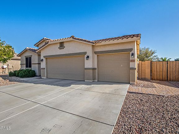 3rd image of 35719 N VIDLAK Drive