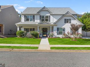 226 Creek View Ln, Acworth, GA 30102