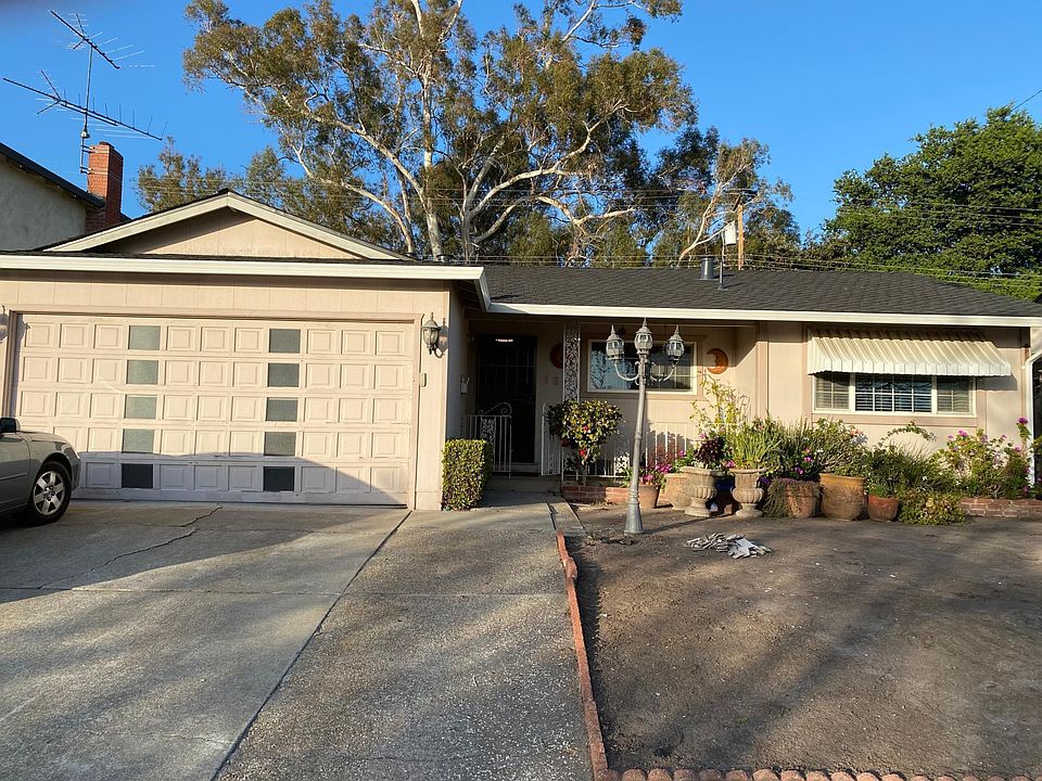 1st image of 1628 Diel Dr