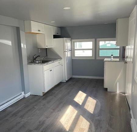 2nd image of 206 Faith St