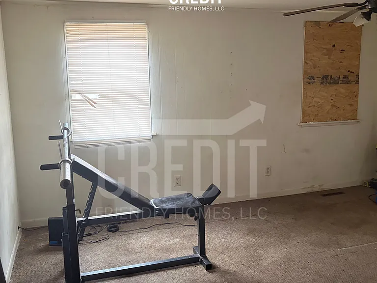 1829 S Stanley St — Photo 6