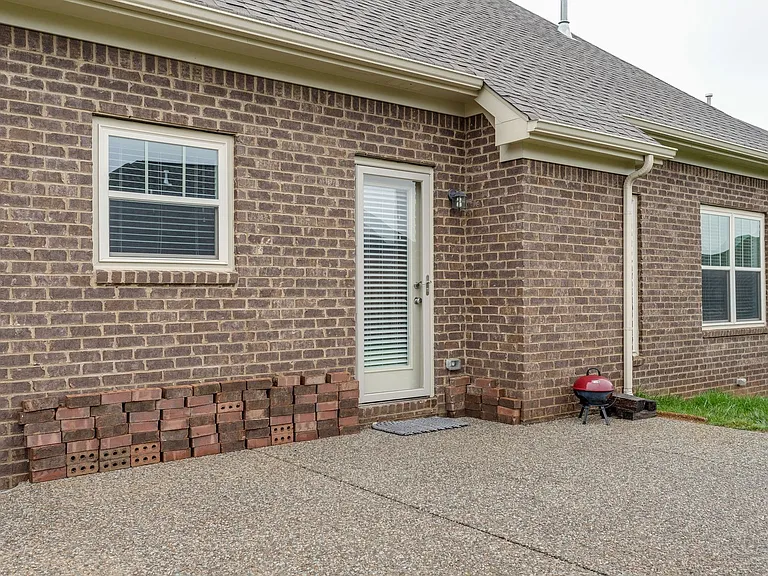 3046 Foust Dr — Photo 6