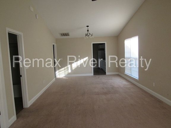 2nd image of 419 Metz Dr