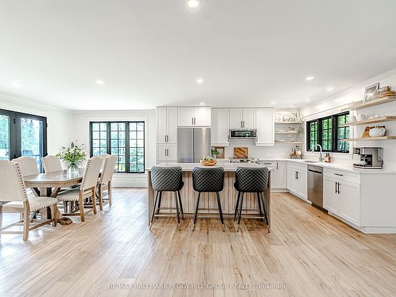 4th image of 2764 Fairgrounds Rd