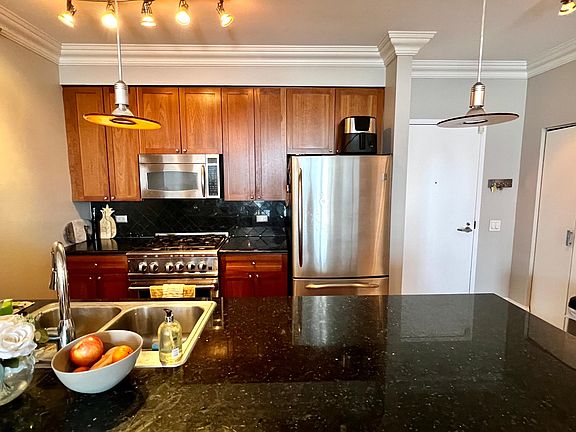 2nd image of 330 N Jefferson St APT 1802