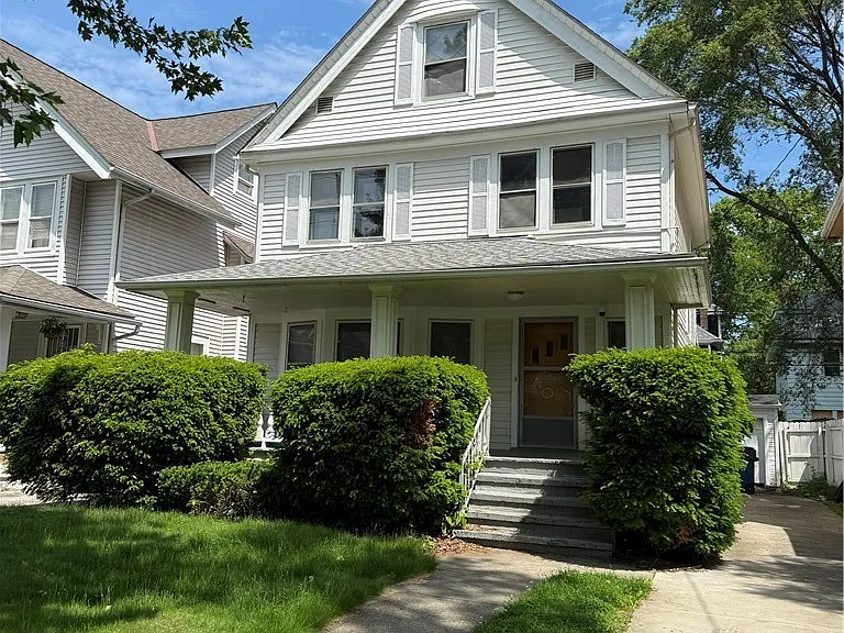 9409 Kempton Ave — Photo 1