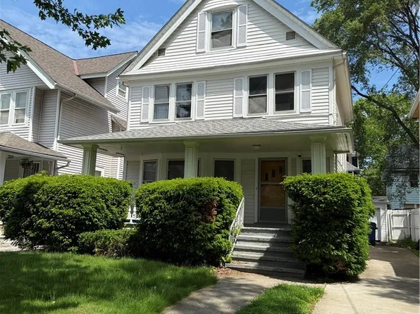 9409 Kempton Ave, Cleveland, OH 44108