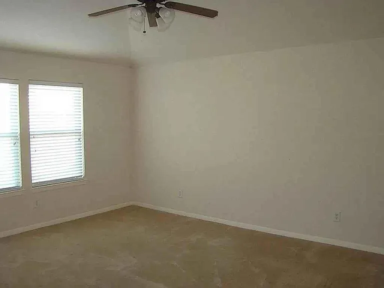8406 Tararin Ln — Photo 8