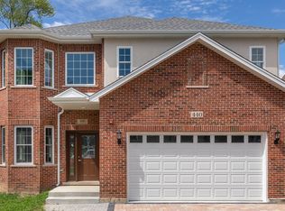 440 E Armitage Ave, Addison, IL 60101