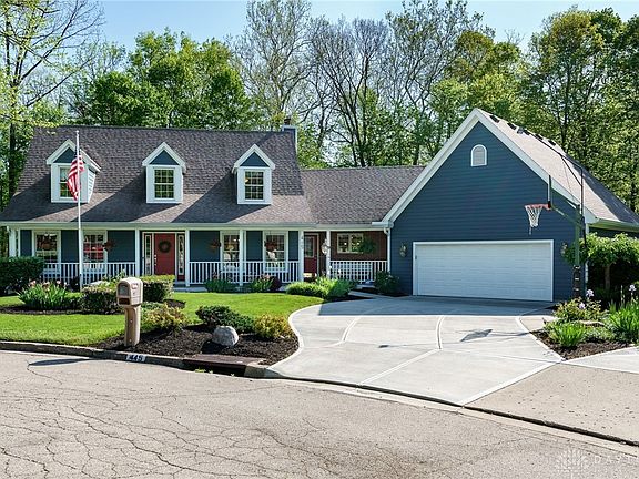 2nd image of 445 Lockhart Ct