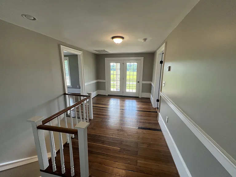 290 Kirk Ln — Photo 43
