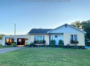 208 Cedar Lakes Dr, Ripley, WV 25271