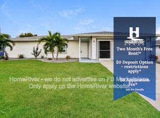 902 SW 11th Ct, Cape Coral, FL 33991