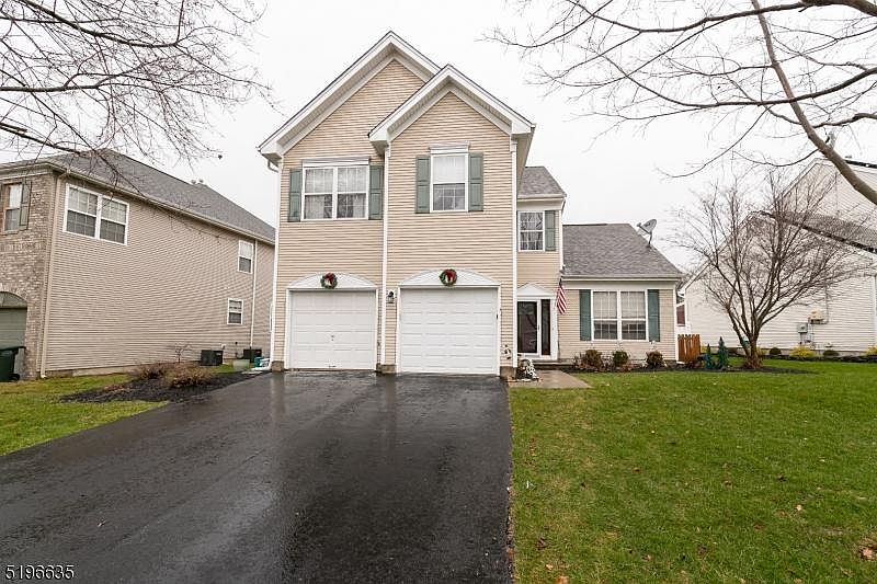 1st image of 67 Saxton Dr
