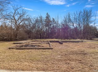 13450 Pardee Rd, Taylor, MI 48180